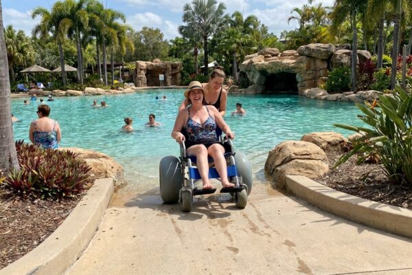 piscine-lagon-handicap-accessibilite-2025.png