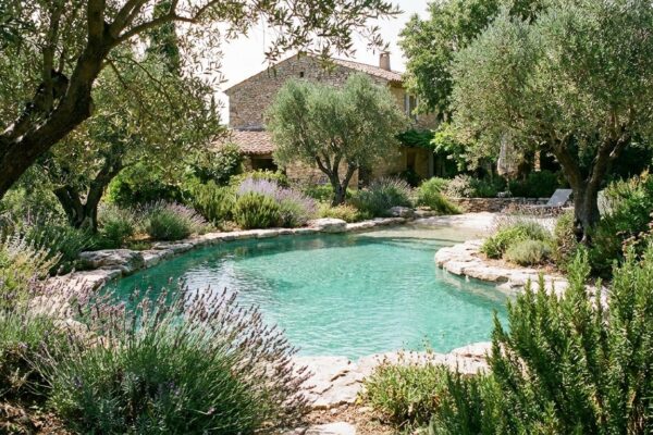 piscine-lagon-avignon-vaucluse-2025.png