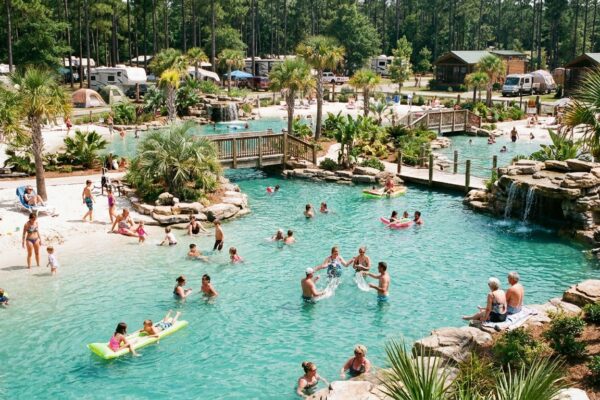 piscine-lagon-camping-avis-2025.png